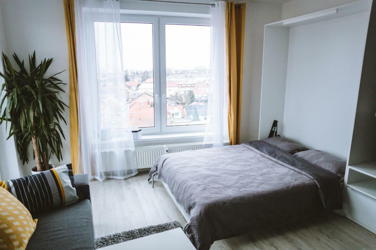 Design Apartment, The City Centre Close To The Health Spa Piest'any Eksteriør bilde