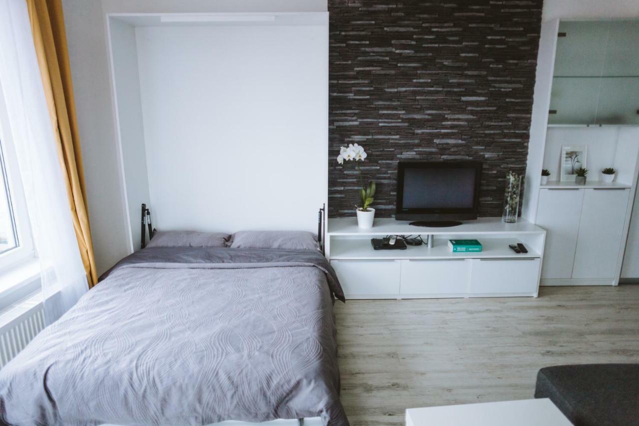 Design Apartment, The City Centre Close To The Health Spa Piest'any Eksteriør bilde