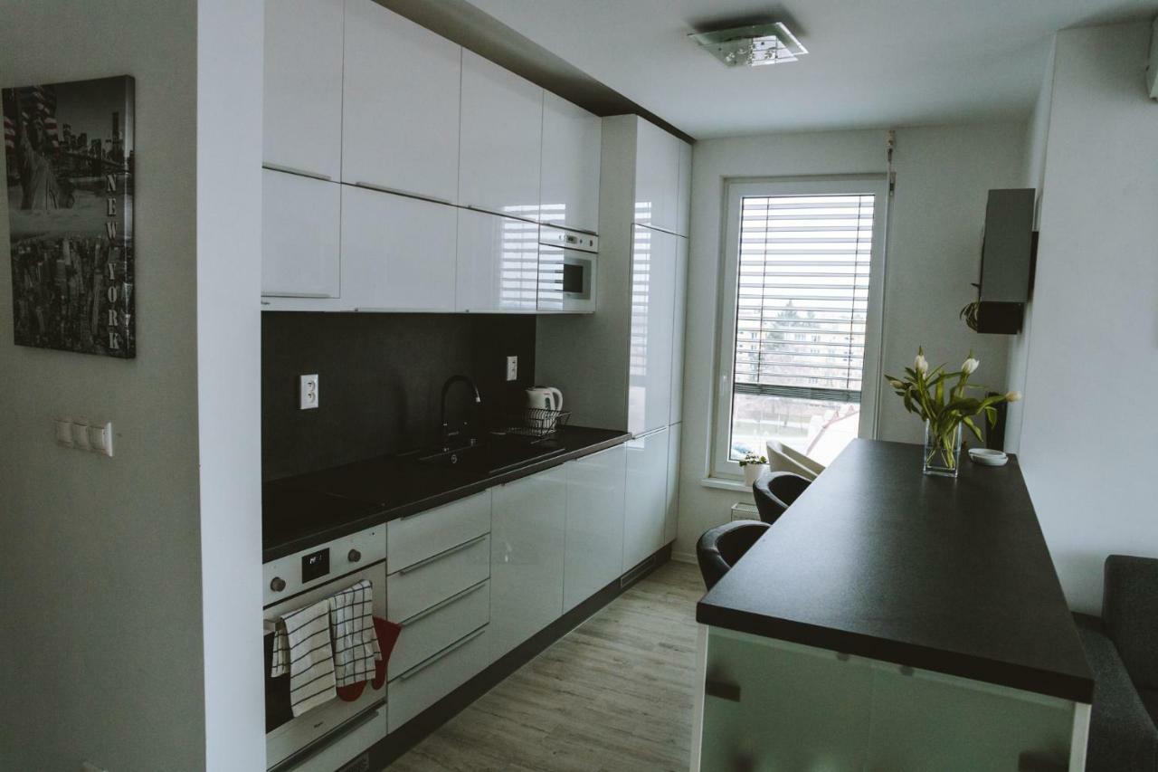 Design Apartment, The City Centre Close To The Health Spa Piest'any Eksteriør bilde